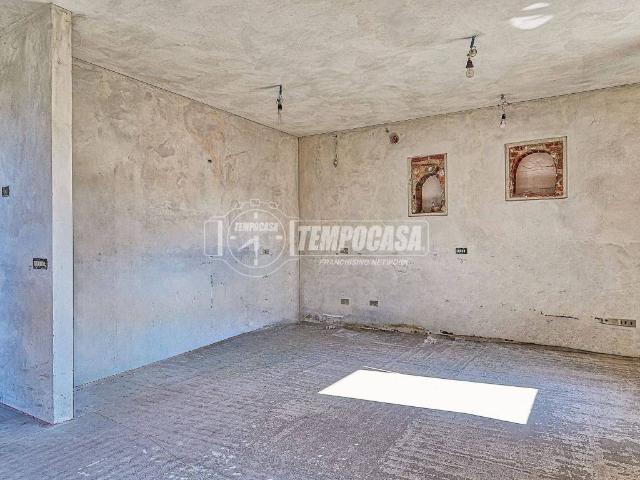 Casa indipendente in vendita a Varese VA