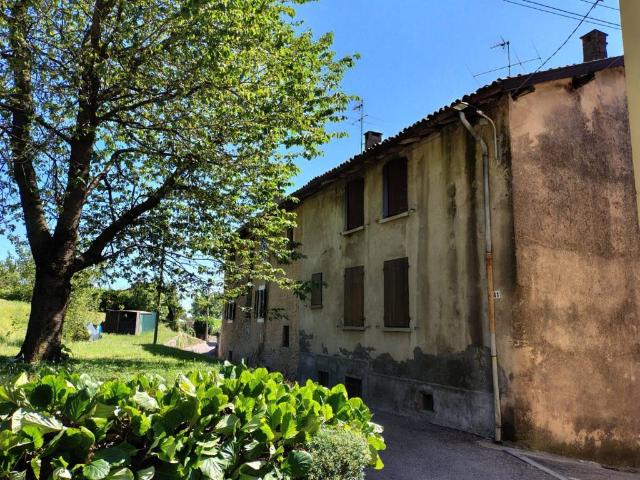 Casa indipendente in vendita a Varese VA