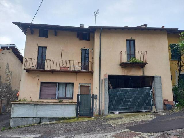 Casa indipendente in vendita a Varese VA