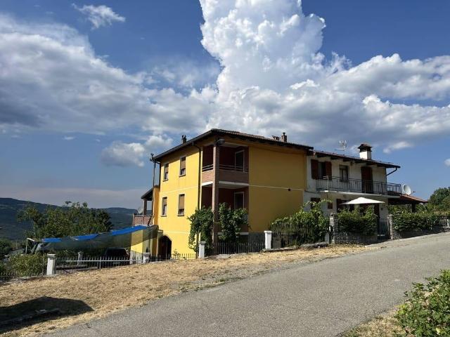 Casa indipendente in vendita a Varsi PR