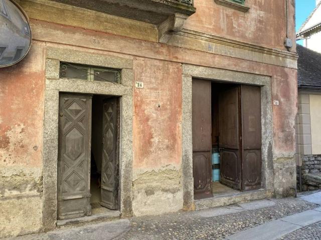 Casa indipendente in vendita a Varzo VB