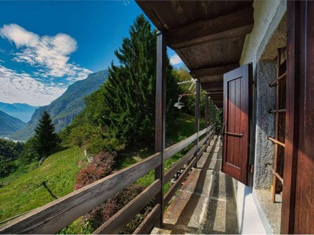 Casa indipendente in vendita a Varzo VB