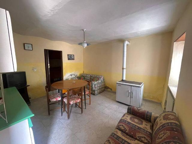 Casa indipendente in vendita a Varzi PV