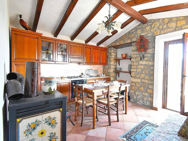 Casa indipendente in vendita a Varzi PV