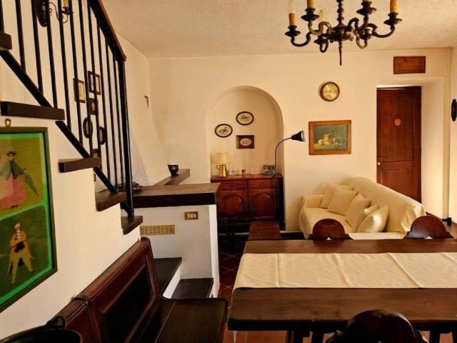 Casa indipendente in vendita a Varzi PV