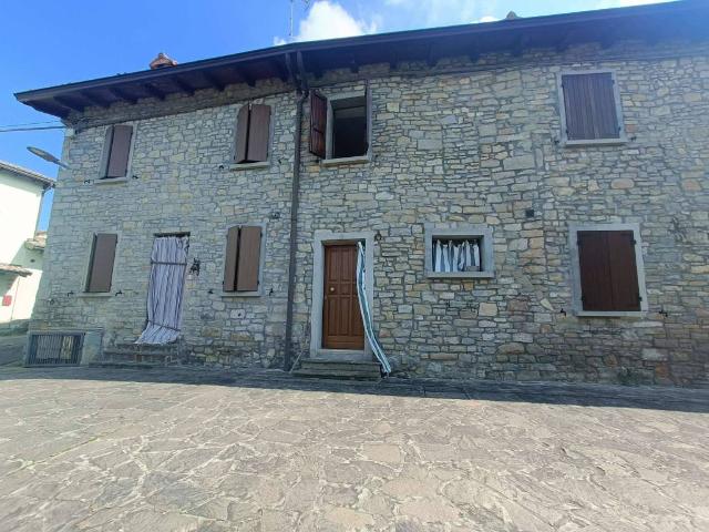 Casa indipendente in vendita a Vetto RE