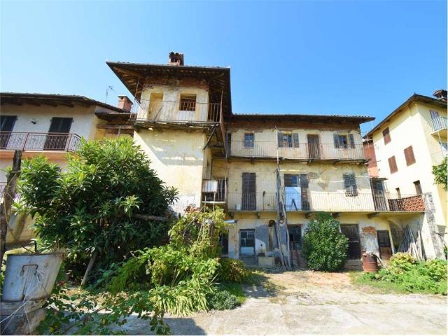Casa indipendente in vendita a Vezza d'Alba CN