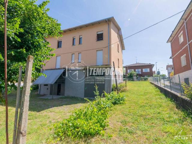 Casa indipendente in vendita a Vezzano sul Crostolo RE