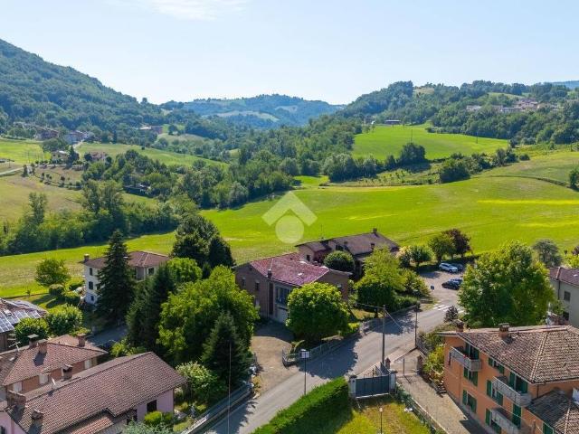 Villa in vendita a Vezzano sul Crostolo RE