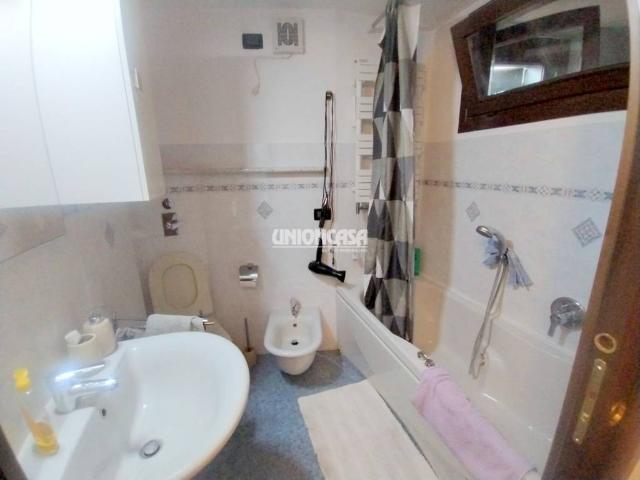 Casa indipendente in vendita a Vedano Olona VA