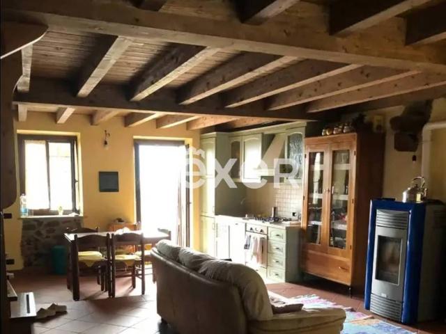 Casa indipendente in vendita a Veglio BI