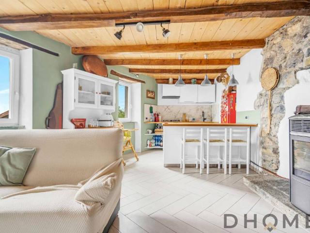 Casa indipendente in vendita a Veleso CO