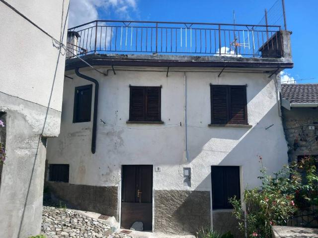 Casa indipendente in vendita a Veleso CO