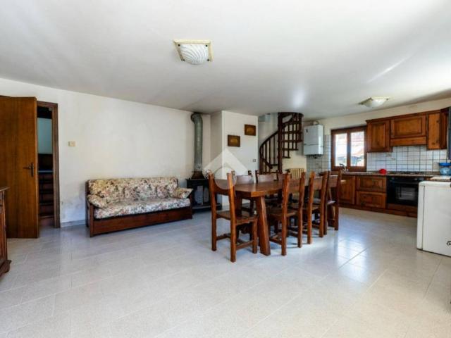 Casa indipendente in vendita a Venasca CN