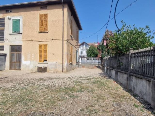 Casa indipendente in vendita a Venegono Inferiore VA