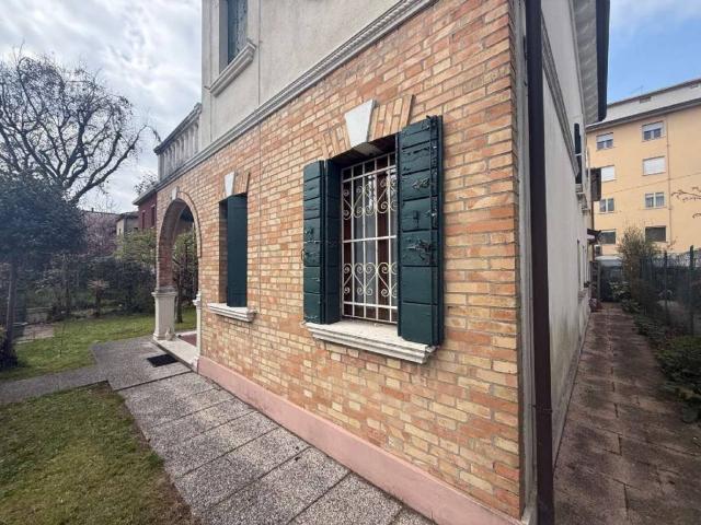 Casa indipendente in vendita a Venezia VE
