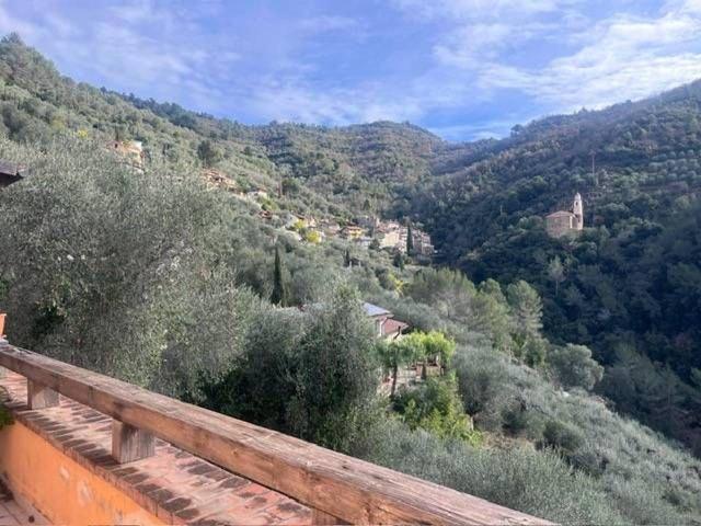 Casa indipendente in vendita a Ventimiglia