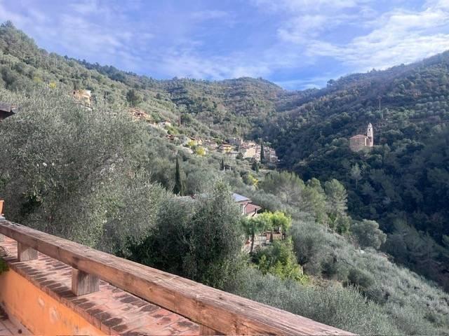 Casa indipendente in vendita a Ventimiglia IM