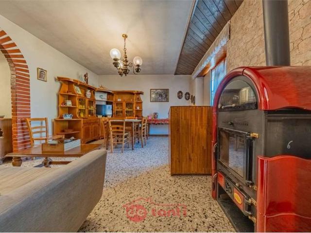 Casa indipendente in vendita a Verceia SO