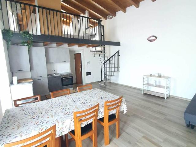 Casa indipendente in vendita a Vercurago LC
