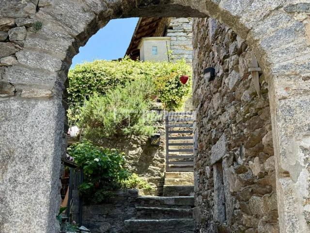 Casa indipendente in vendita a Verbania VB