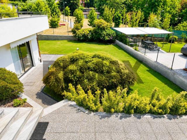 Casa indipendente in vendita a Verbania VB