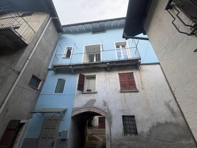Casa indipendente in vendita a Verbania VB