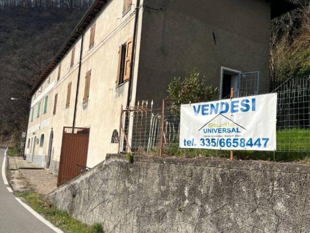 Casa indipendente in vendita a Vergato BO