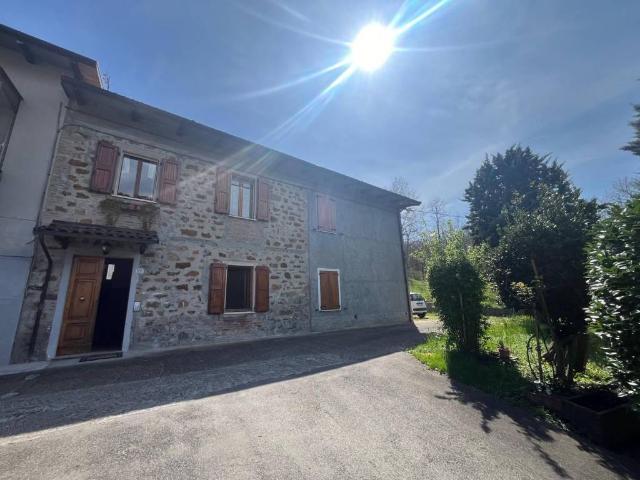 Casa indipendente in vendita a Vergato BO