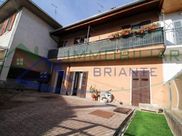 Casa indipendente in vendita a Vergiate VA