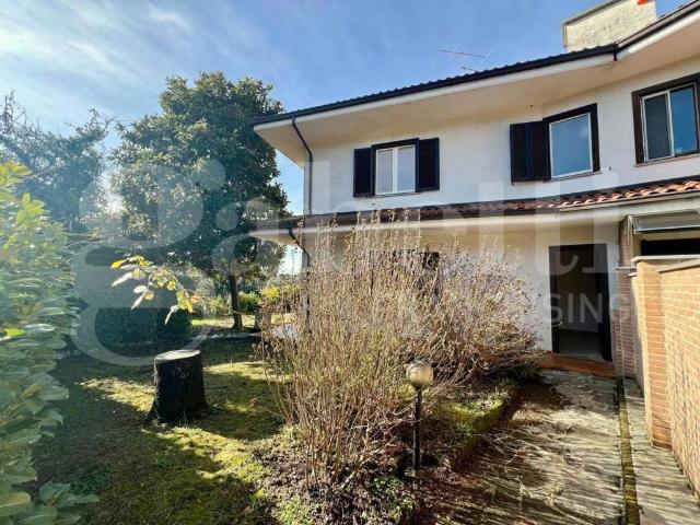 Casa indipendente in vendita a Verduno CN