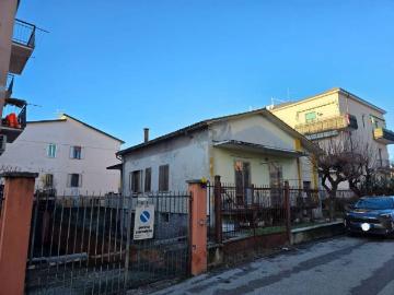 Casa indipendente in vendita a Verona VR