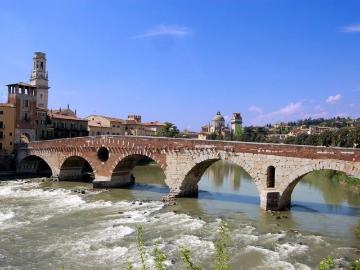 Casa indipendente in vendita a Verona VR