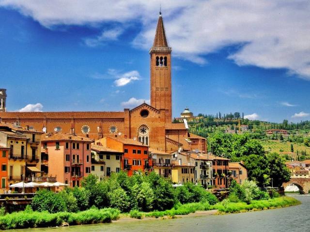 Casa indipendente in vendita a Verona VR