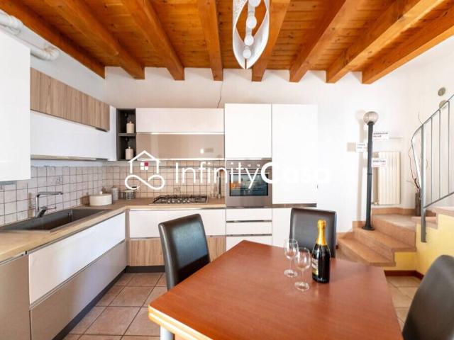 Casa indipendente in vendita a Verona VR