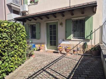 Casa indipendente in vendita a Verona VR