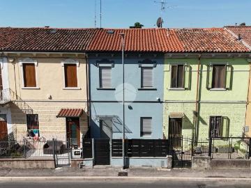 Casa indipendente in vendita a Verona VR