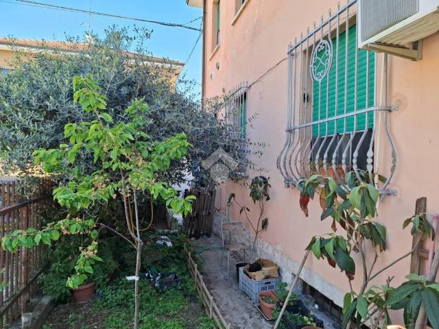 Casa indipendente in vendita a Verona VR