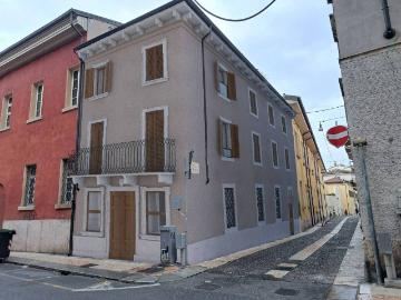Casa indipendente in vendita a Verona VR