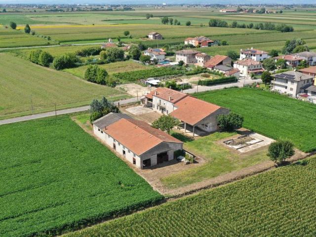 Casa indipendente in vendita a Veronella VR