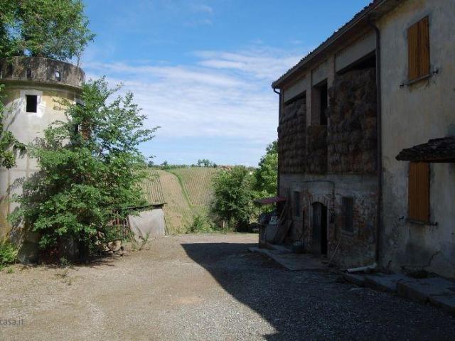 Casa indipendente in vendita a Vernasca