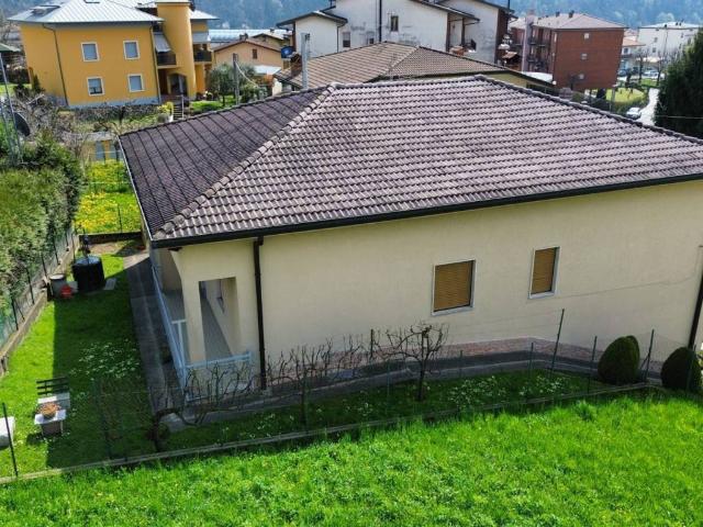 Casa indipendente in vendita a Vertova BG