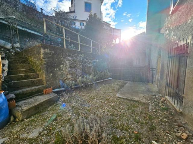 Casa indipendente in vendita a Vertova BG