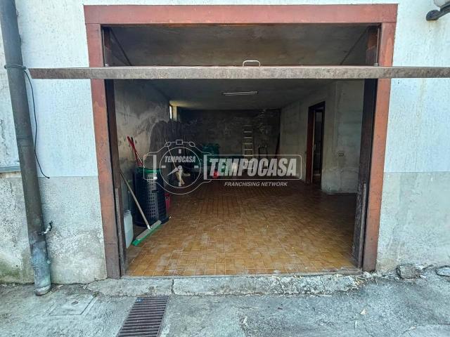 Casa indipendente in vendita a Vertemate Con Minoprio