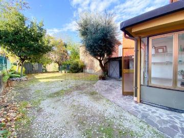 Casa indipendente in vendita a Verucchio RN