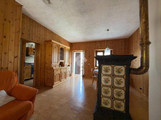 Casa indipendente in vendita a Vervio via Cà Giacomelli, 1