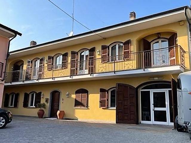 Casa indipendente in vendita a Verzuolo CN