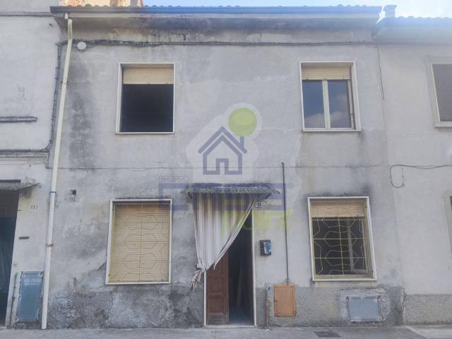 Casa indipendente in vendita a Vescovato CR
