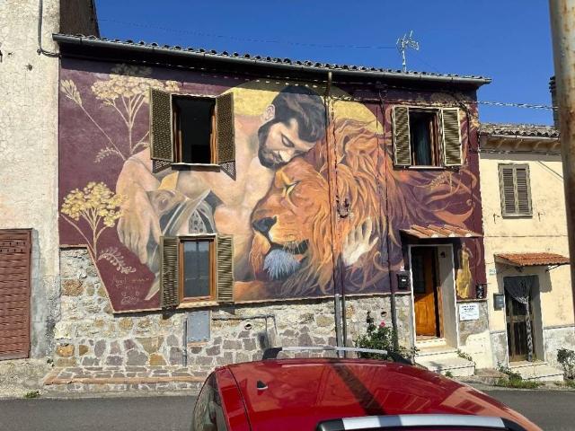 Casa indipendente in vendita a Viterbo VT