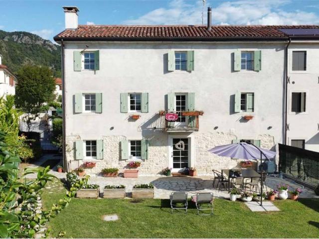 Casa indipendente in vendita a Vittorio Veneto TV